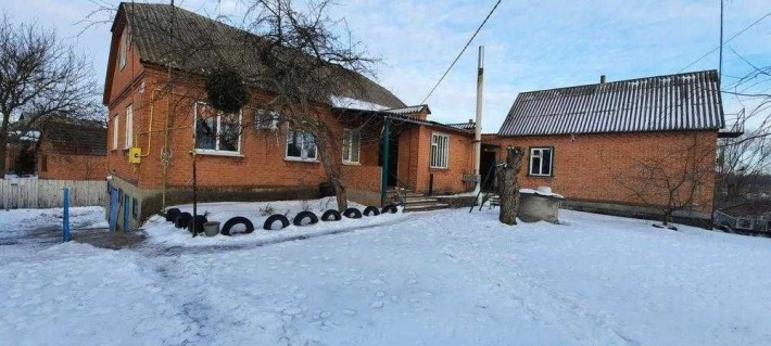 Продам двоповерховий цегляний будинок - фото 1