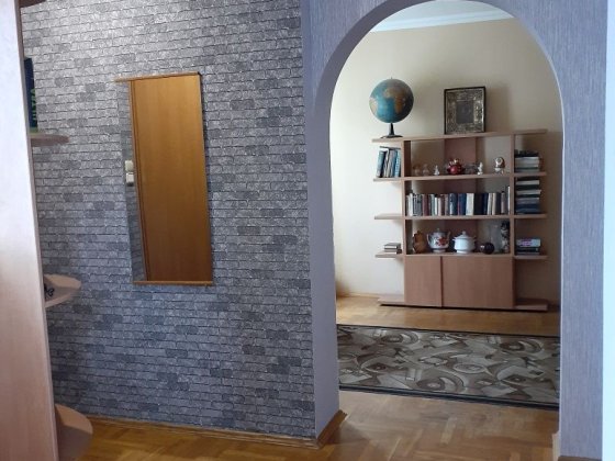 Будинок 2-х поверховий у затишному місці міста Суми продається терміно Суми