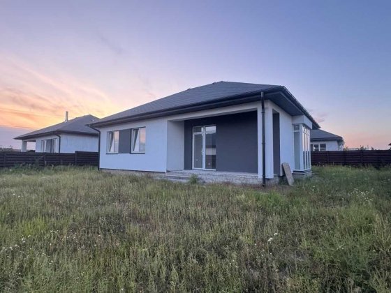 Продаж готового будинку на 5 сотках в передмісті Києва Ірпінь
