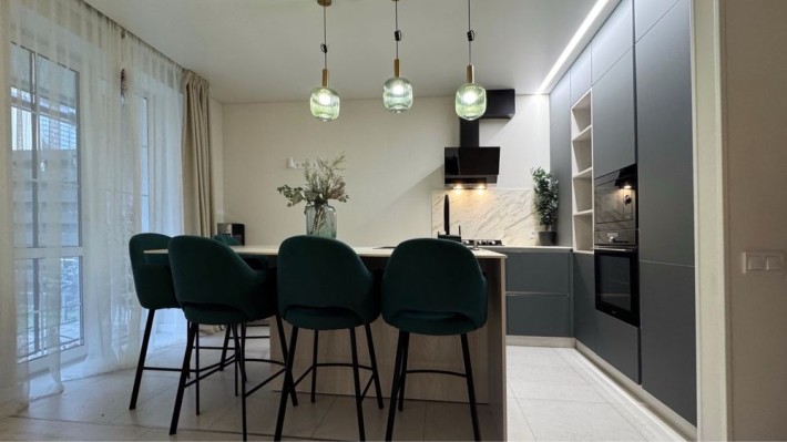 Трьох поверховий Таун Хаус з ремонтом та меблями.Лісова Буча - фото 1