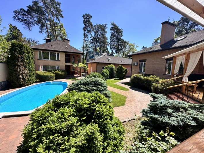 ДВА капитальных ДОМА с басейном, Гараж на 4 авто - фото 1