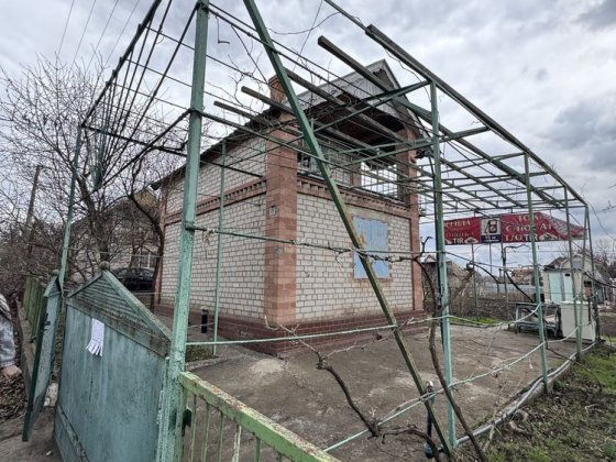 Продається двух поверхова дача біля Марьянівки . Кривий Ріг