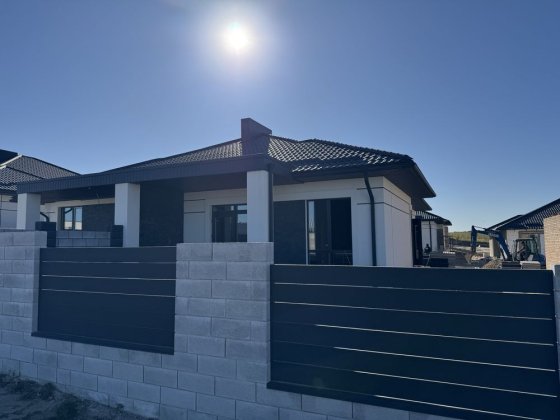 Продам котедж з міськими комунікаціями та газом, масив Гармонія Рівне