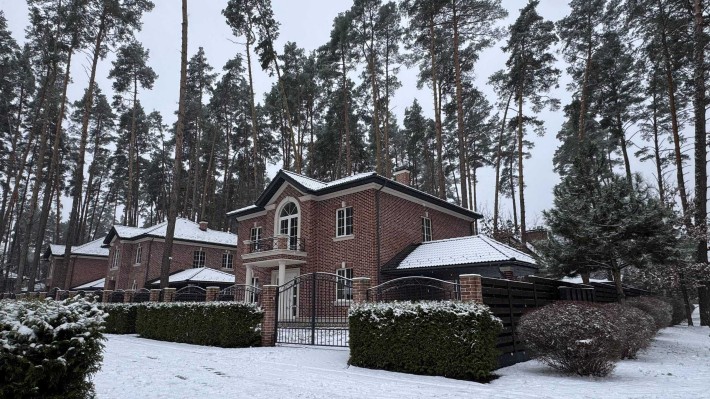 Якісний будинок в Британському стилі елітного району Бучі! - фото 1