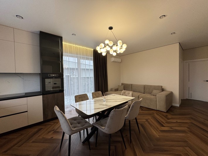 Продам котедж з ремонтом - фото 1