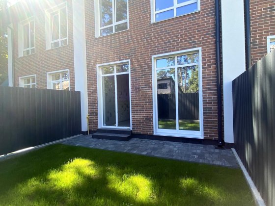 Таунхаус в центрі Ірпеня, Держ програми. Ремонт зроблять під вас. Ірпінь