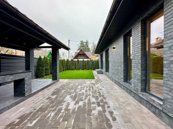 Одноповерховий будинок з авторським проектом . Лісова Буча. Без % Буча