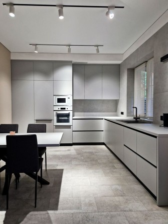 Практичний будинок - фото 1