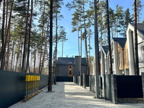 Таунхаус з газом, 1.8 соток. Буча, вул. Гоголя ЄОСЕЛЯ, ЄВІДНОВЛЕННЯ Буча