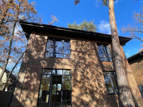 Продаю БУДИНОК серед сосен. 5 соток. ІРПІНЬ, р-н Податкової Академії. Ирпень