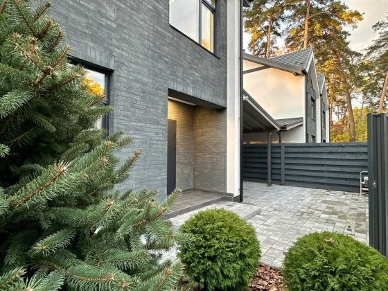 Будинок Дуплекс з новим ремонтом та меблями. Лісова Буча без комісії! Буча