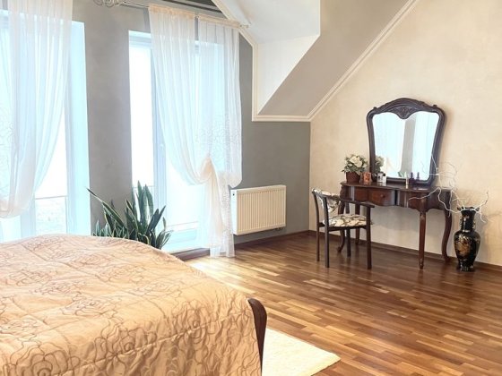 Дім з капітальним ремонтом . Сумы