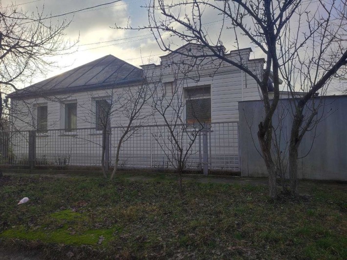 Продаж будинку р-н Баси. Ділянка 6.7 соток. СЕРТИФІКАТ - фото 1