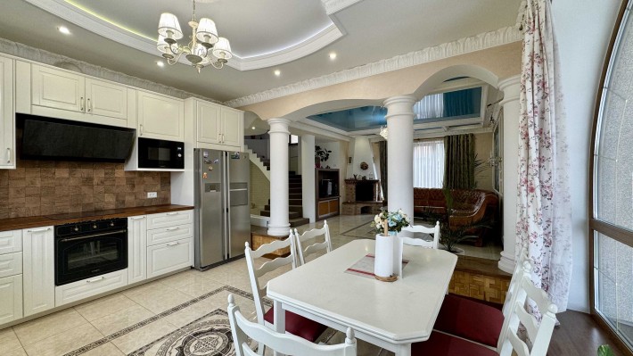 Продам ЯКІСНИЙ  3поверховий будинок з власним бомбосховищем! - фото 1