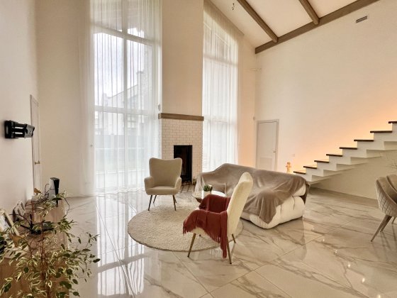 Ексклюзивний преміальний будинок з ремонтом в Лісовій Бучі Буча