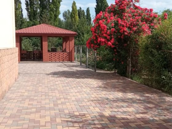 Продам двоповерховий будинок Кривий Ріг