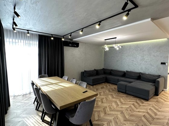 Будинок з реально якісним та стильним ремонтом. Закрите КМ. Ірпінь