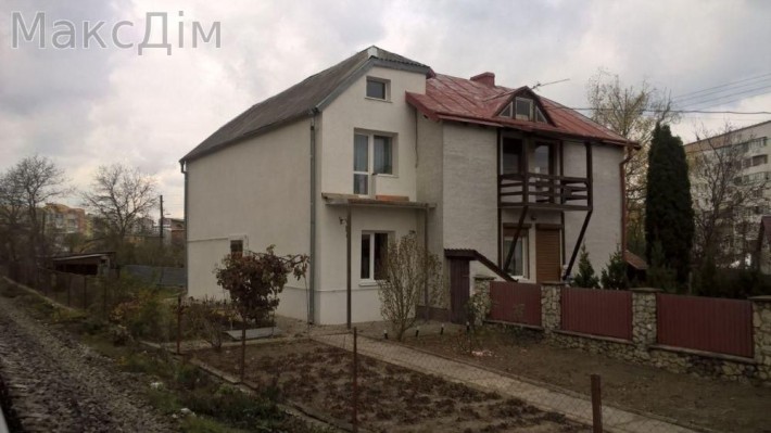 Продаж будинку близько центру - фото 1