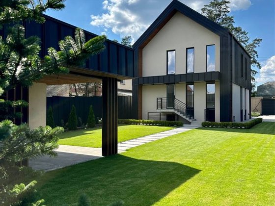 Продаж будинку з чистовим оздобленням та підвалом в Ірпені Ірпінь