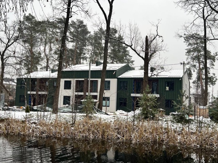 Продам таунхаус в престижніому районі біля озера в Ірпені. Газ! - фото 1