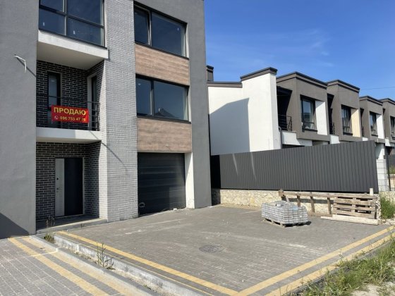 Котедж Петриків ,неподалік р-ну Братіслава Тернопіль