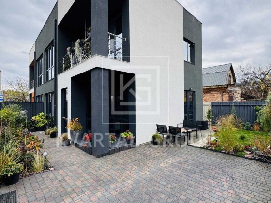 2 поверховий дуплексу з просторим плануванням та Авторським ремонтом! Ірпінь