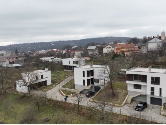 Продаж окремосточяого будинку, особняка, приватного котеджу, Роша Роща Чернівці