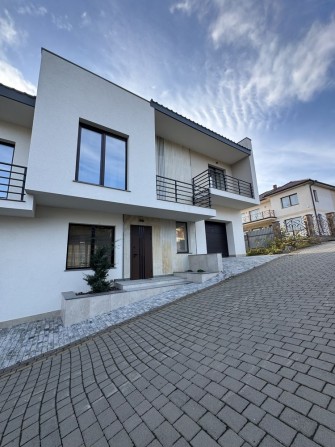 Продаж котеджу в центрі Ужгорода - фото 1