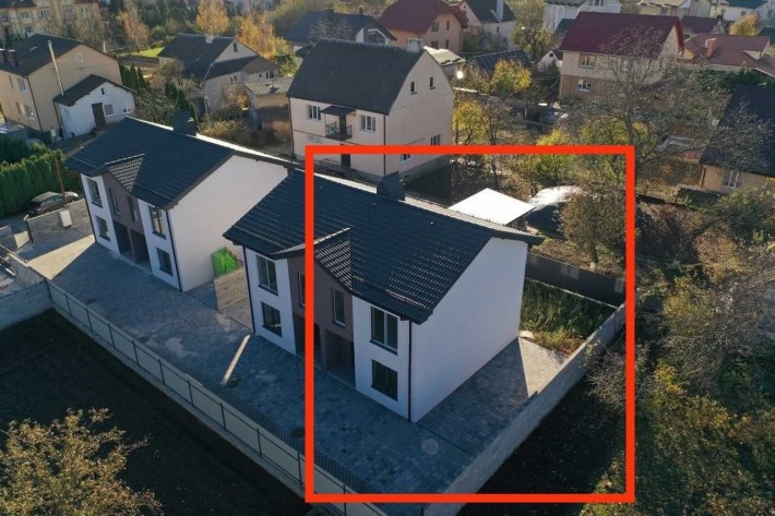 Продам кутовий котедж в Рівному - фото 1