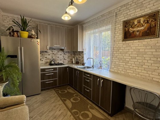 Продам будинок в місті Рівне