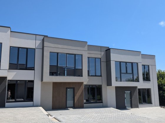 Продається готовий таунхаус Чернівці