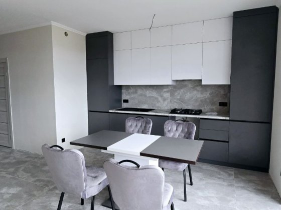 Таунхаус з ремонтом, можливий продаж під ЄОселя Чернівці