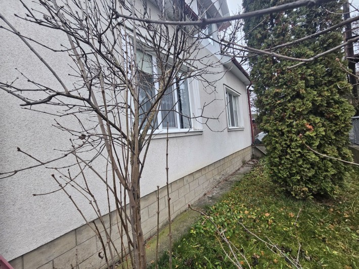 Продається затишний будинок в центрі  міста - фото 1