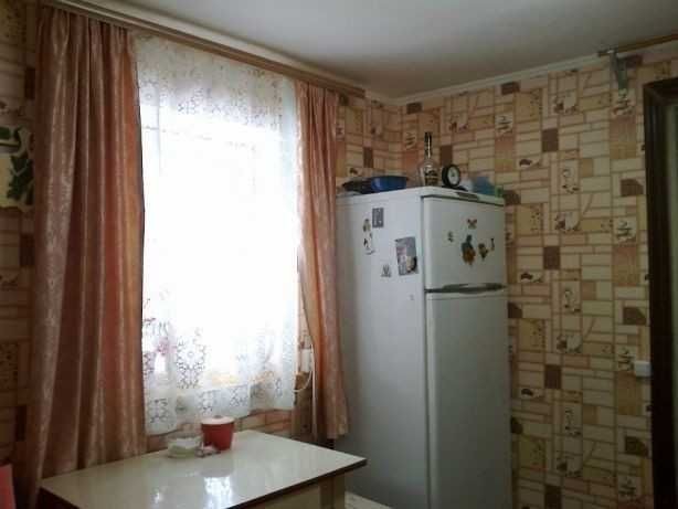 Продаю 1/2Дома 50м2 Отдел.Двор= 3сот(Приват.)Ванна+туал. Центр.Канализ - фото 1