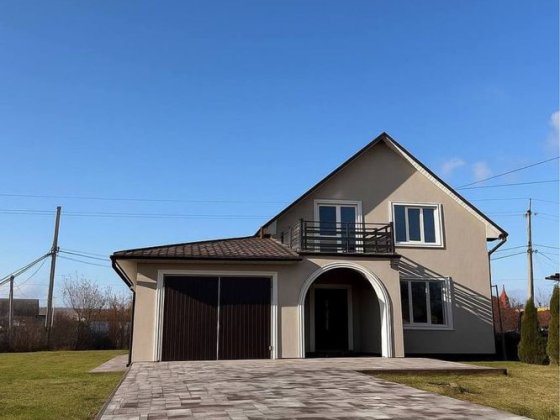 Продаж будинку з великою територією Чернівці