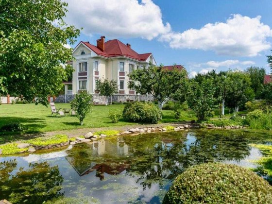 Продаж чудового будинку у мальовничому Зазім'ї зі своїм озером Киев