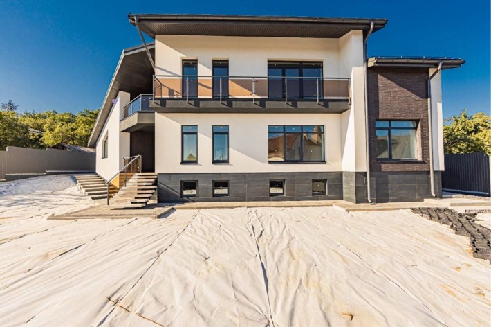 БЕЗ КОМІССІЇ/Продаж будинку, Подільський р-н, вул. Луцька - фото 1