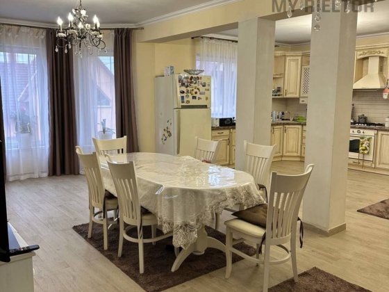 Продаж будинку ЧЕРВЕНИЦЯ Ужгород