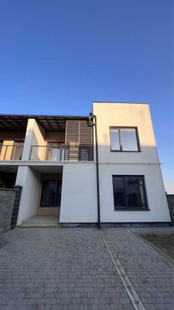 Продаж котеджу на Щасливому - фото 1