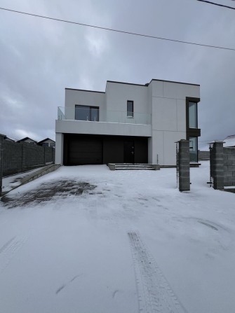 Ексклюзивний приватний будинок з гаражем!! - фото 1