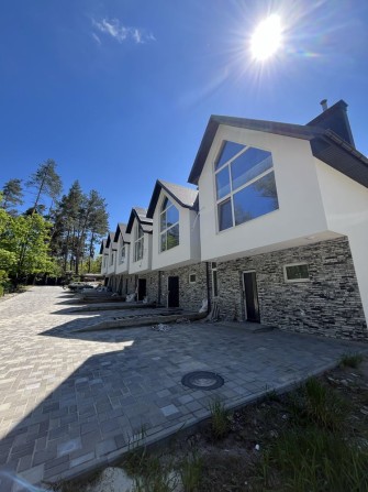 Продаж таун-хаусів в росрочку від забудовника - фото 1