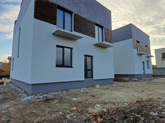 Продаж Двох-Просторих двоповерхових будинків! Р-н. Щасливе! Ровно