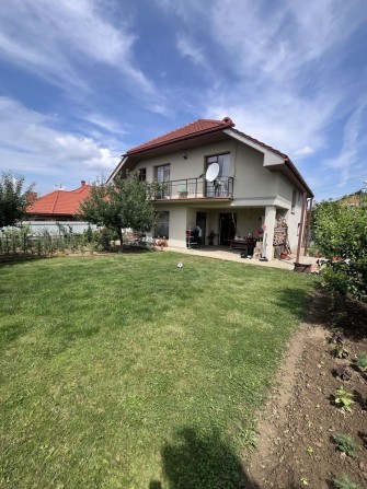 Продаж будинку на дві сімʼї, 4кім, Червениця - фото 1