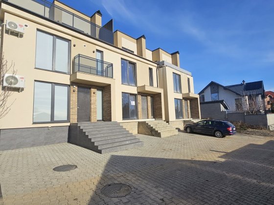 Продаж  Таун  Хаус  Чернівці Чернівці