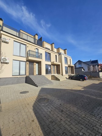 Продаж  Таун  Хаус  Чернівці - фото 1