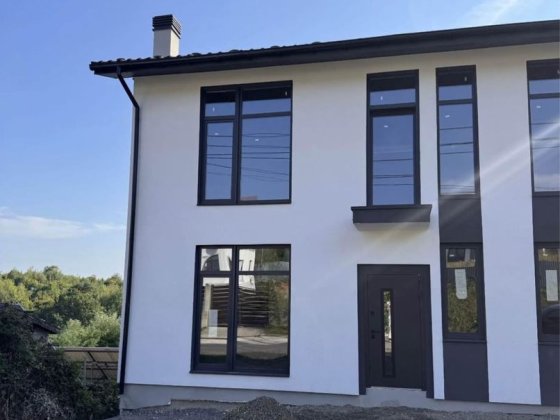 Котедж ,Джерельна , біля лісу Ужгород