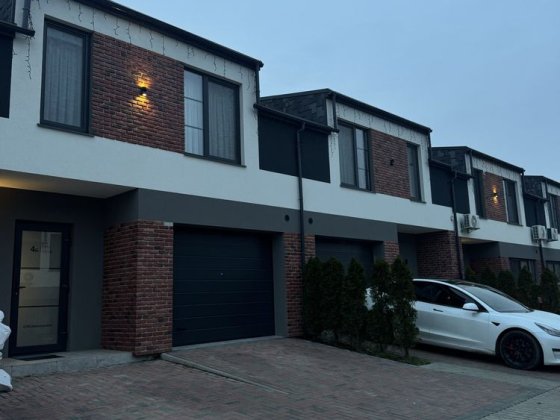 Продаж таунхаусу Чернівці