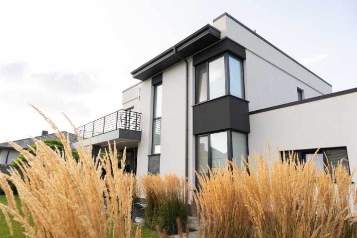 Продам сучасний будинок в стилі Хай Тек з вишуканим ремонтом. Екватор - фото 1