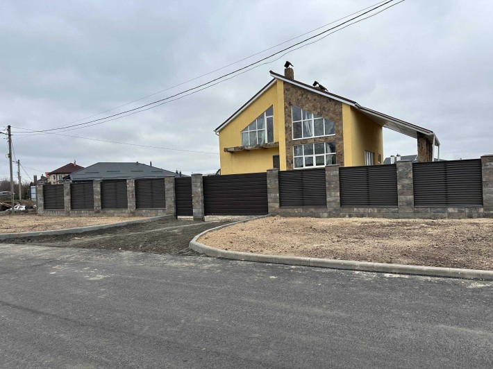 Продається розкішний та сучасний будинок / Луначарка 360 м.2 - фото 1