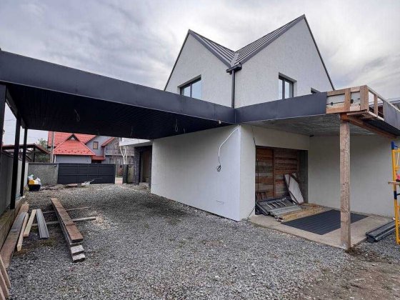 Продається будинок на Рощі, поруч вулиці Заставнянської Чернівці